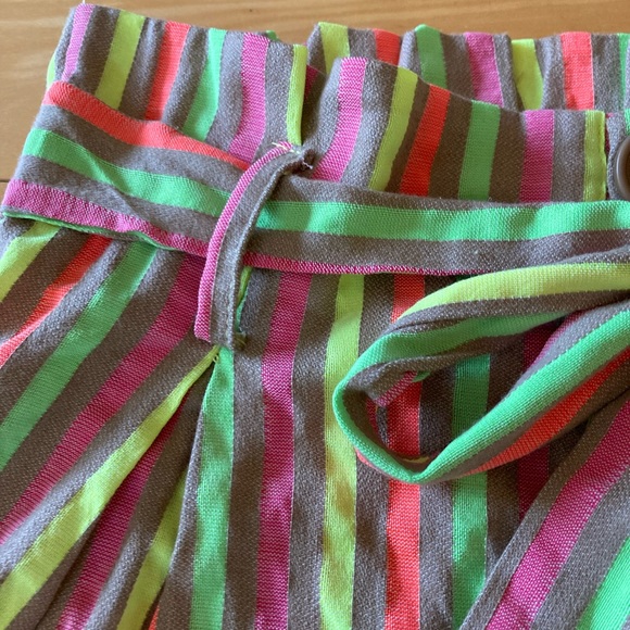 Neon Striped Paper Bag Polyester Blend Shorts Womens Size XS - Picture 4 of 8